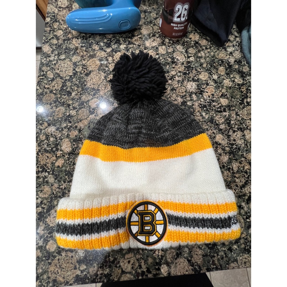 Boston Bruins Reebok NHL Center Ice Collection Pom Beanie Hat Black Gold White